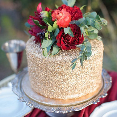 Торт с красными Пионами купить - абакан.сладкоежкин.рф